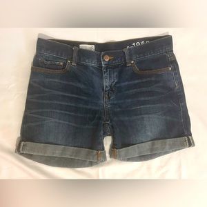 GAP 1969 Sexy Boyfriend Shorts Size 1